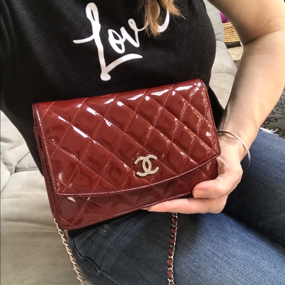 ❤️SOLD❤️ CHANEL Quilted Red Patent Leather WOC - Picture 9 of 16